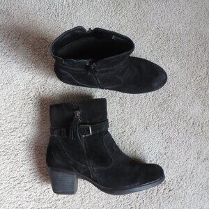 Earth Origins Tori Womens  Ankle Booties Size 8  Black Suede Zipper Heels
